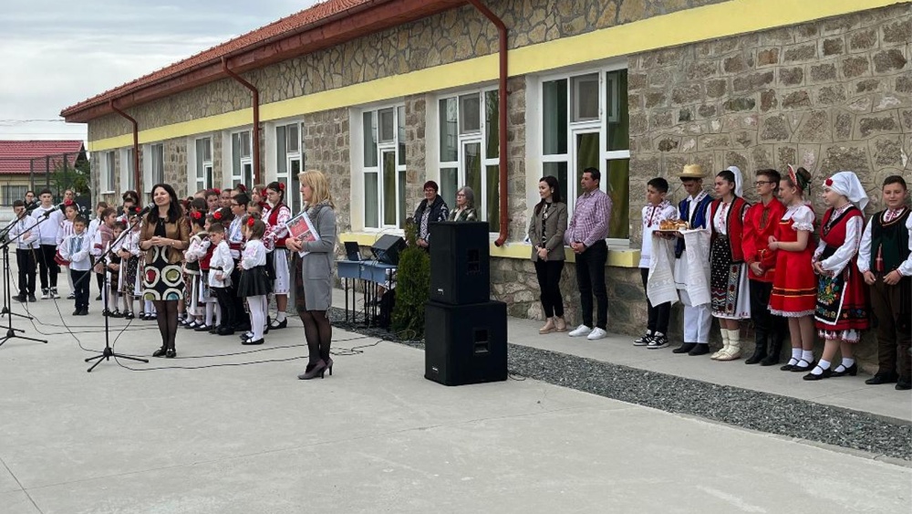 Caravana „Start în carieră” ajunge la Luncaviţa: „Noi construim viitorul!”, la Liceul Tehnologic „Simion Leonescu”