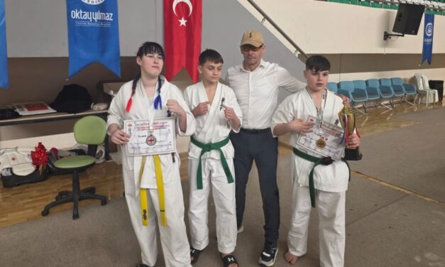Cezar Belibrov şi Melek Yildirim – Combat Budo Gym Tulcea, campion şi vicecampioană la Campionatul Balcanic de Karate Kyokushin din Turcia