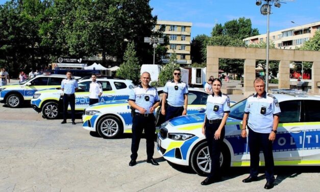 Ziua Poliţiei, sărbătorită mâine în Piaţa Civică. Participanţii îşi vor putea lua amprentele digitale