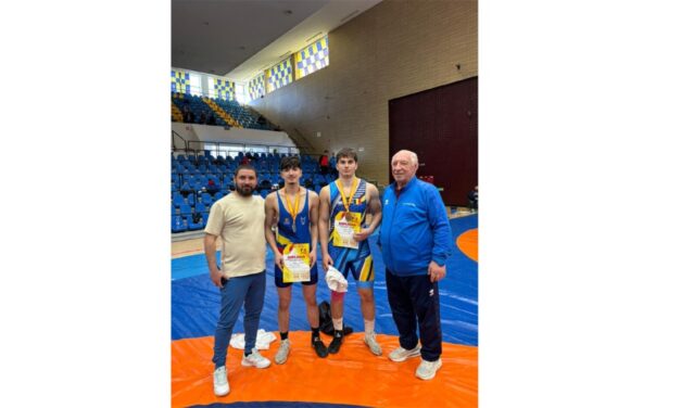 Marian şi Gabriel Croitoru, pe podium la finala Campionatului Naţional de Lupte Cadeţi 16 – 17 ani