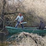 Lucrări de curăţare a canalelor din Delta Dunării