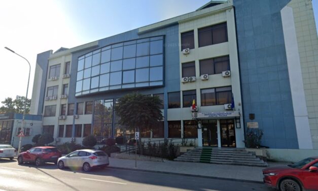 Prefectura Tulcea pierde doi angajaţi după ordonanţa de reformare a administraţiei