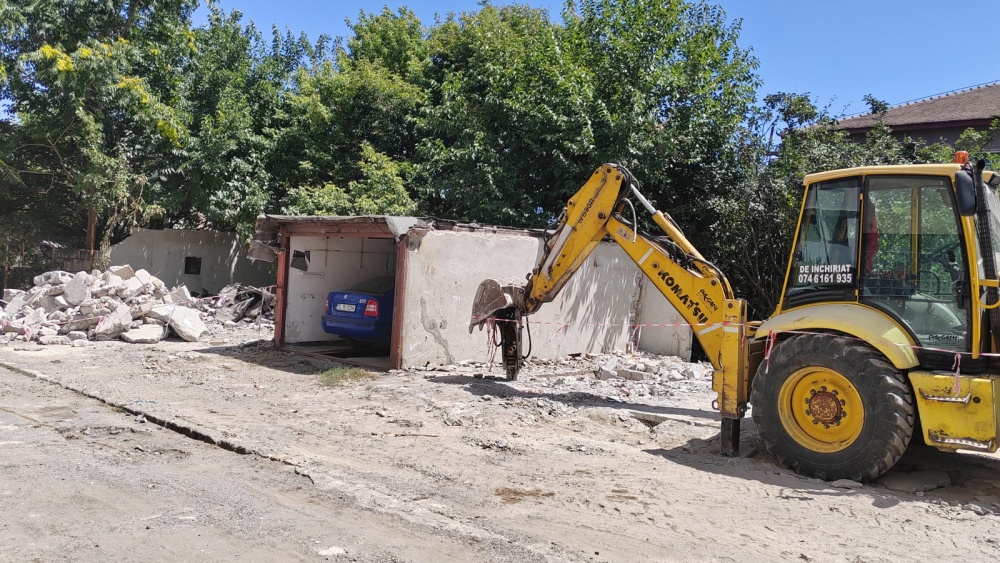 Primăria Tulcea continuă desfiinţarea garajelor. Până la mijlocul lunii martie, deţinătorii a 80 de garaje trebuie să elibereze terenurile
