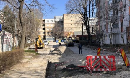 Tulcea în şantier. Val de lucrări, trafic deviat şi avarii la reţelele de apă şi canalizare descoperite pe parcursul intervenţiilor
