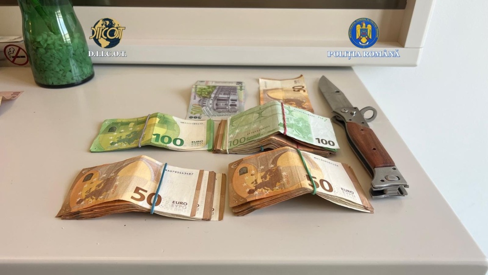 Tulcea: patru persoane arestate pentru trafic de minori