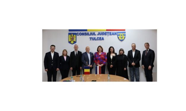 Ambasadoarea Ţărilor de Jos, în vizită oficială în judeţul Tulcea. Preşedintele Horia Teodorescu: „Sperăm să contribuim şi noi la dezvoltarea relaţiilor de cooperare dintre ţările noastre”