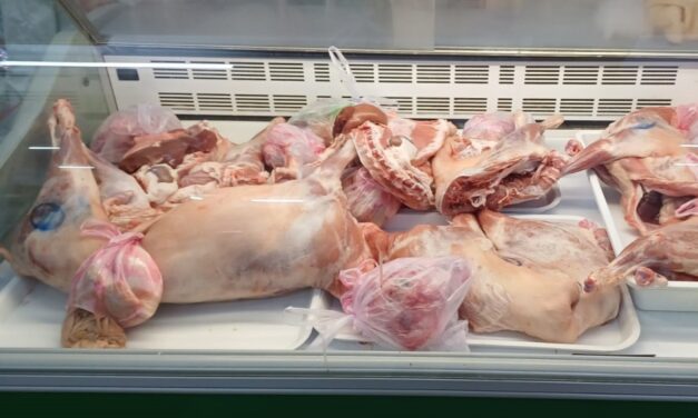 Mielul, „un scump” de Paşte la Tulcea: 45 lei/kg