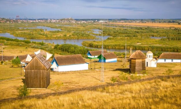 Muzeul Satului Pescăresc din Tulcea şi Faleza  „Ivan Patzaichin” – finaliste la „Destinaţia Anului 2026″