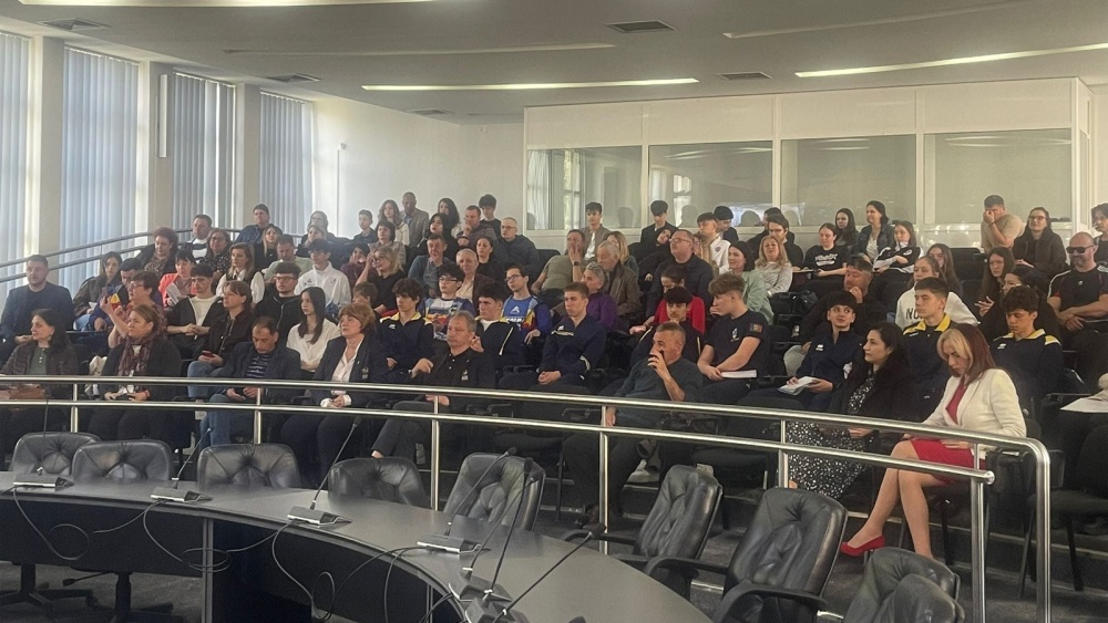 Elevi şi sportivi de top, premiaţi de Primăria Tulcea