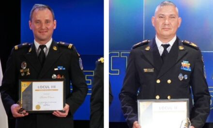 Locotenentul Iustin Tunea şi caporalul Marius Matei din cadrul Regimentului 307 Infanterie Marină „Heracleea”, premiaţi la Gala „Omul Anului 2025 în Forţele Navale”