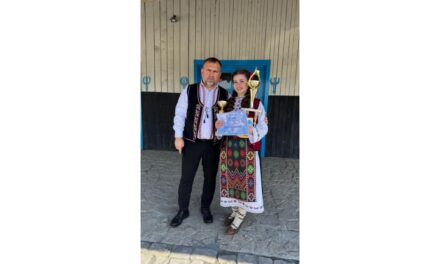 Rebeca Iuliana Moraru a câştigat Marele Premiu al Festivalului „Florile Dobrogei”