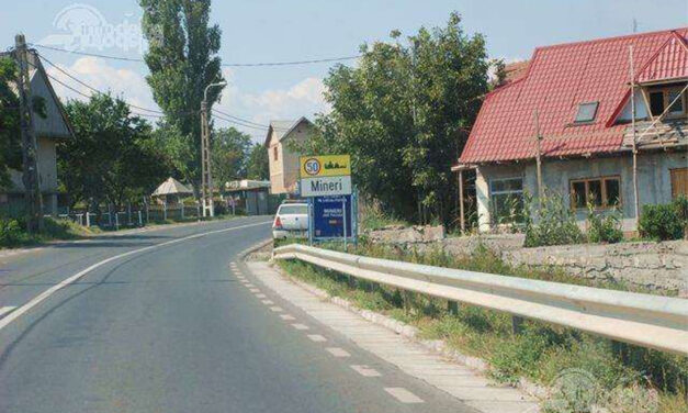 Locuitorii din Mineri vor avea un teren de sport multifuncţional