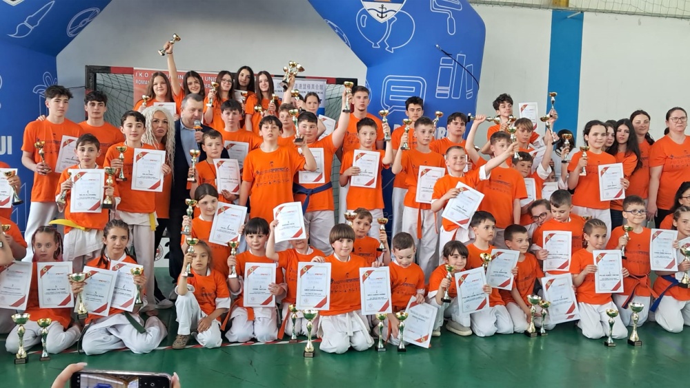 Competiţia „The Little Samurai’s Cup” a reunit la Tulcea peste 240 de karatişti