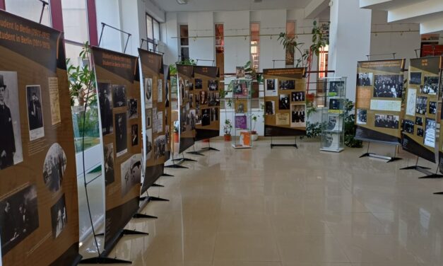 Expoziţia „George Georgescu – o carieră de excepţie”, deschisă la Biblioteca Judeţeană din Tulcea