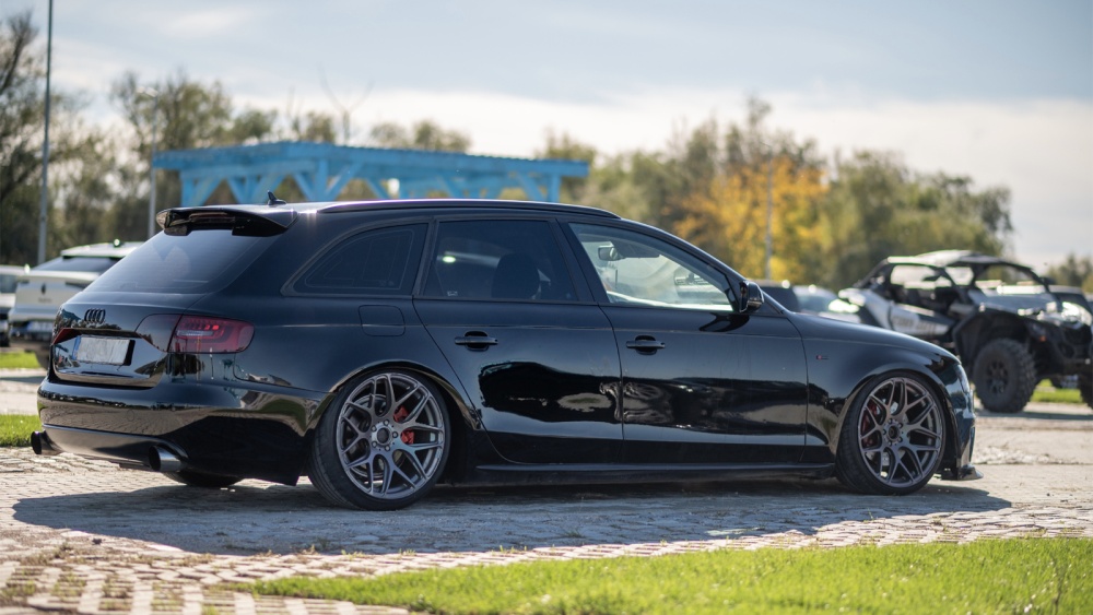 Murighiol devine weekendul acesta capitala pasionaţilor auto: „Low & Loud Murighiol” – muzică, maşini şi moto