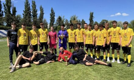 Echipa U17 a Dunării Delta Tulcea, premiată pe Stadionul „Delta” după câştigarea Campionatului Judeţean Constanţa
