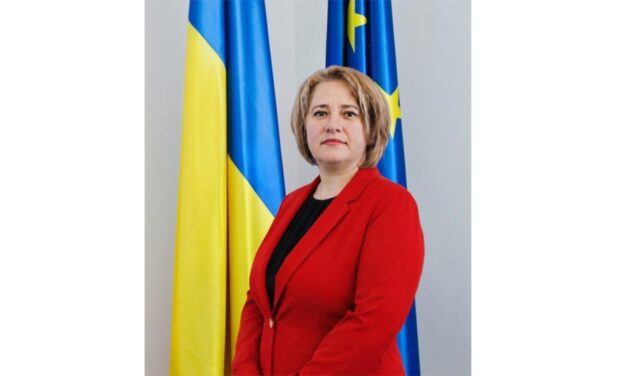 Elena-Laura Toader, deputat S.O.S. România de Tulcea, cere publicarea tuturor contractelor finanţate din bani publici, în timp real, într-o platformă accesibilă tuturor românilor