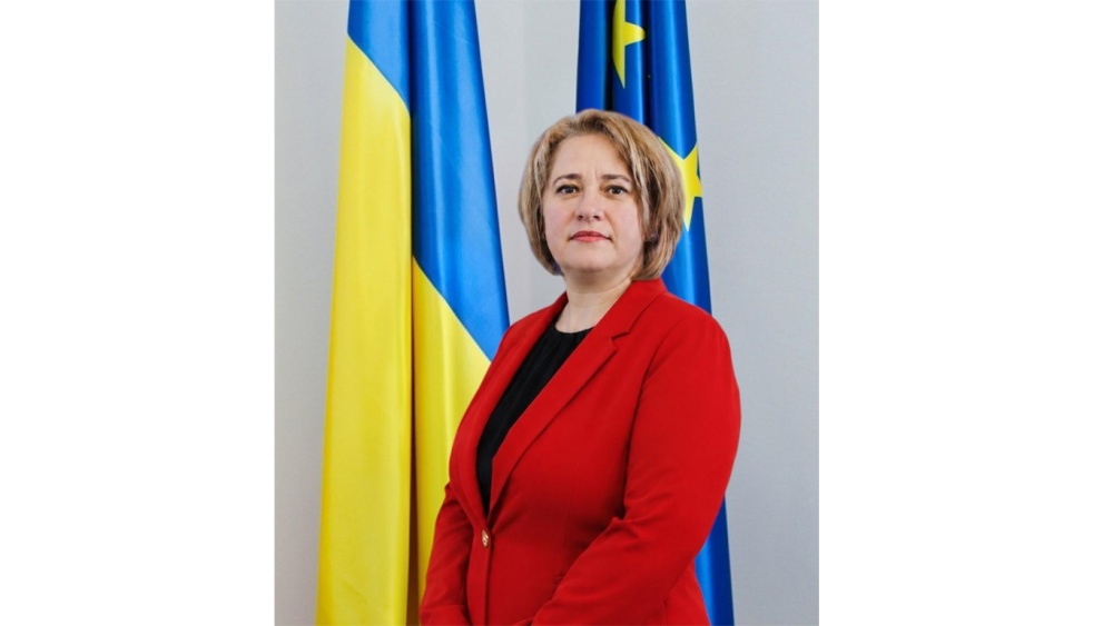Elena-Laura Toader, deputat S.O.S. România de Tulcea, cere publicarea tuturor contractelor finanţate din bani publici, în timp real, într-o platformă accesibilă tuturor românilor