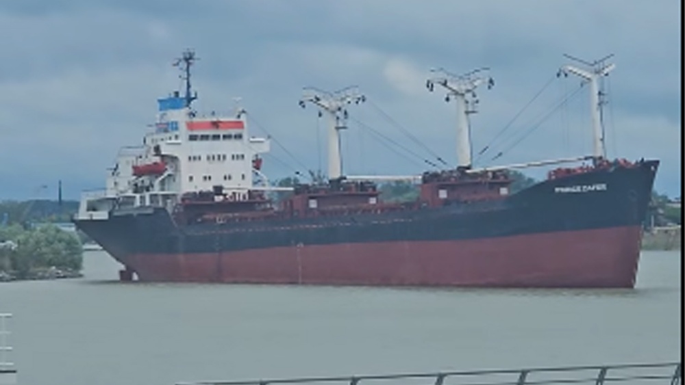 Pontonul de acostare al STP de la Tudor Vladimirescu, scufundat după eşuarea unei nave