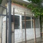 Cum scăpăm de chioşcul abandonat la „Elena Doamna”? Consilierul local PSD Gabriel-Dorin Ţiu: „Încep să intre hoţi în curtea şcolii”