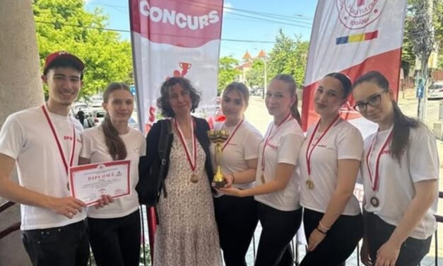 Echipajul Colegiului Naţional „Spiru Haret” Tulcea a câştigat etapa judeţeană a competiţiei „Sanitarii Pricepuţi”