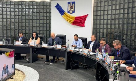 Forumul „Provocări şi oportunităţi în Delta Dunării: dezvoltarea economiei albastre” a început la Tulcea