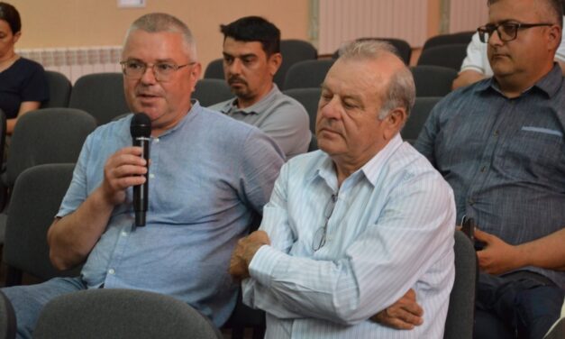 Primarul comunei Sarichioi, Vitali Finoghen: „Înţelegem pe deplin necesitatea păstrării rusticului în interiorul Deltei, dar unele reguli aplicate zonelor limitrofe sunt realmente absurde”