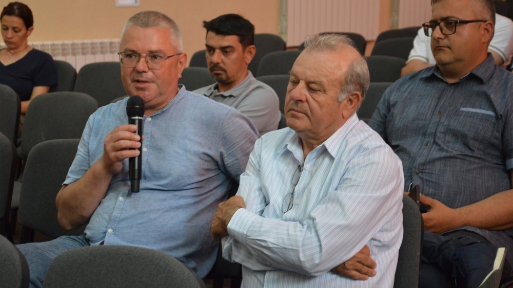 Primarul comunei Sarichioi, Vitali Finoghen: „Înţelegem pe deplin necesitatea păstrării rusticului în interiorul Deltei, dar unele reguli aplicate zonelor limitrofe sunt realmente absurde”
