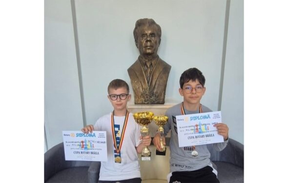 Şahiştii Alexandru Petrov şi Alexandru Guriencu, aur şi argint la „Cupa Rotary Club Brăila”