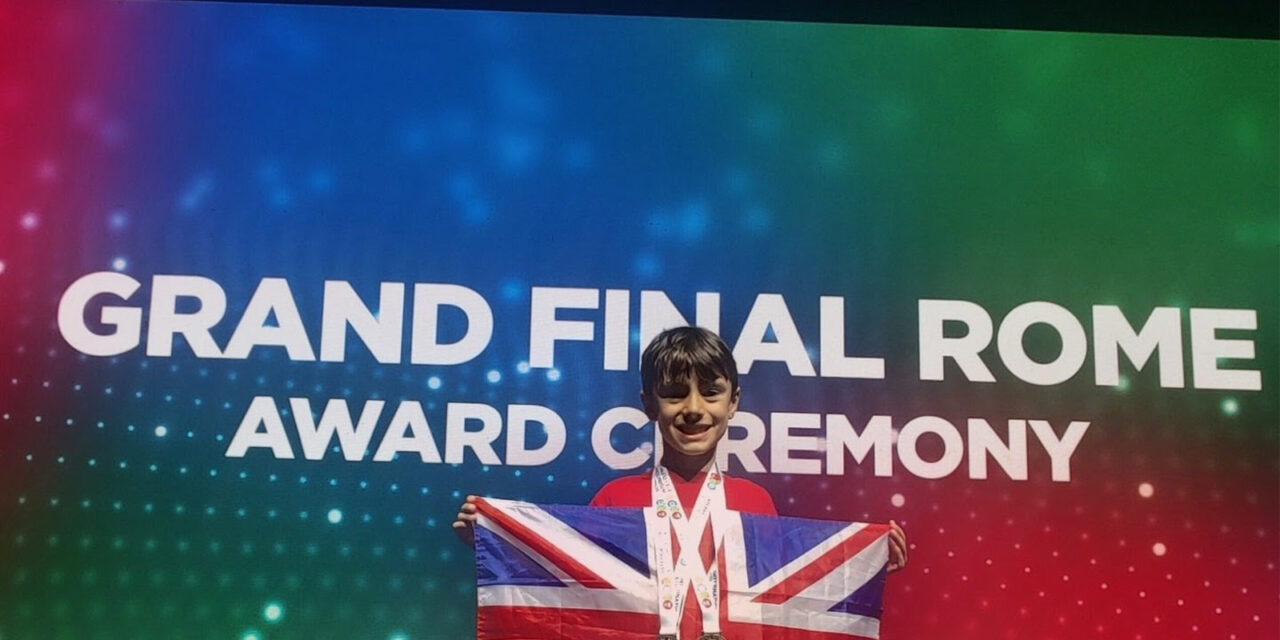 Alexander George Rusu, cu origini din Tulcea, a obţinut trei medalii pentru Marea Britanie la Olimpiada Internaţională STEM din Roma