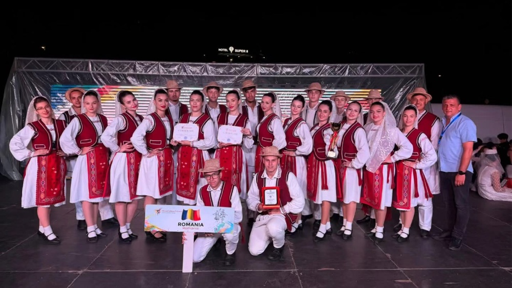 Ansamblul Danubius din Tulcea, locul II la Festivalul Internaţional „The Folk Evenings of the Old Bazaar” din Skopje