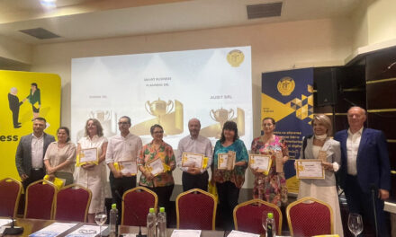 Contabilii din Tulcea şi-au sărbătorit ziua: CECCAR a premiat cei mai buni profesionişti. Ziarul „Delta” a primit Premiul pentru dialog în comunitate