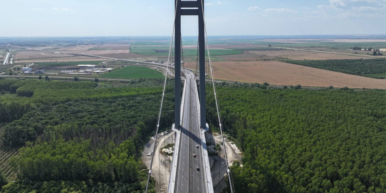 Lucrări de asfaltare pe podul suspendat peste Dunăre, în perioada 6 – 10 iulie