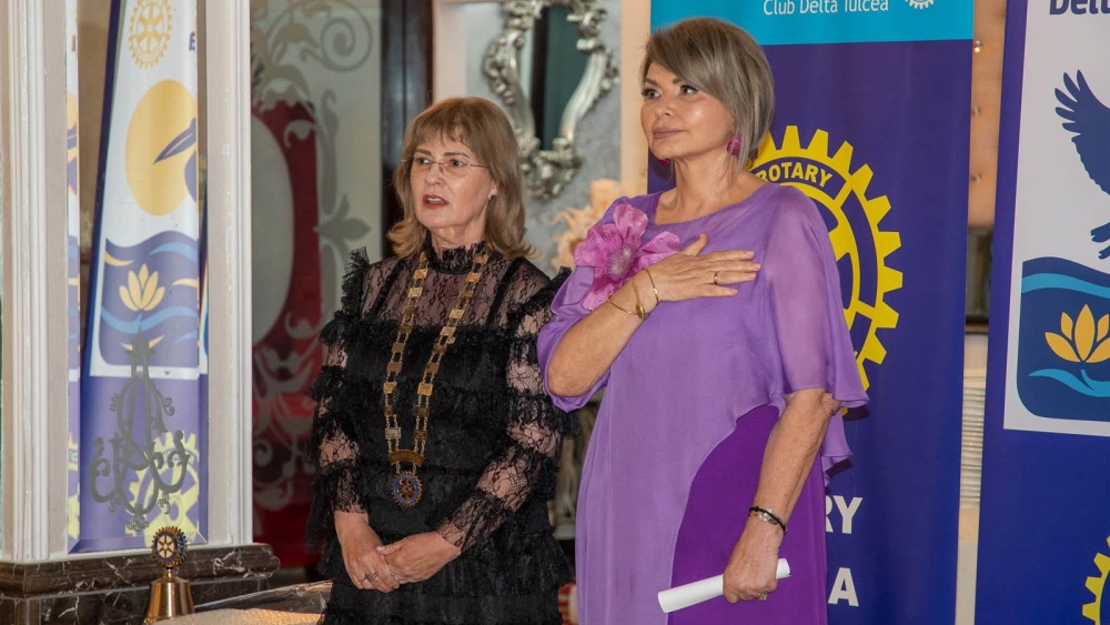 Andaluzia Luca încheie mandatul de preşedinte al Rotary Club Delta Tulcea. Dr. Liliana Andrei preia conducerea clubului
