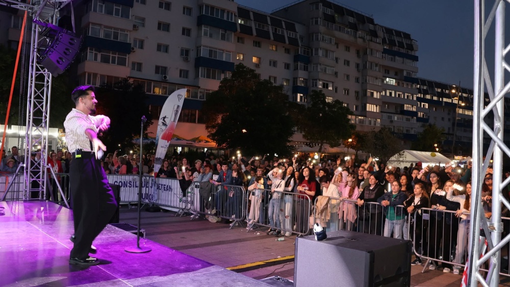 Încă o zi de distracţie la Tulcea Fest 2026. Mandinga şi Direcţia 5 concertează duminică, 16 august