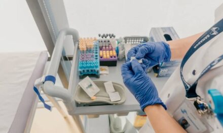 Analize medicale gratuite pentru locuitorii comunei Baia. Recoltările vor avea loc sâmbătă, la Centrul de Bunici