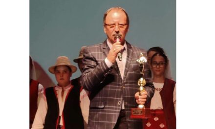Horia Teodorescu şi Ştefan Coman, premiaţi la Gala Celebrităţilor din Dobrogea