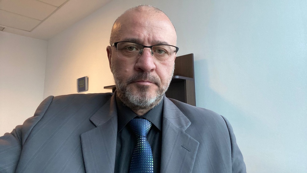 Decanul Baroului Tulcea, Felix Andrei, după atacul asupra ambulanţei din Cluj: „Dezinformarea online nu este o problemă virtuală, ci pune vieţi în pericol”