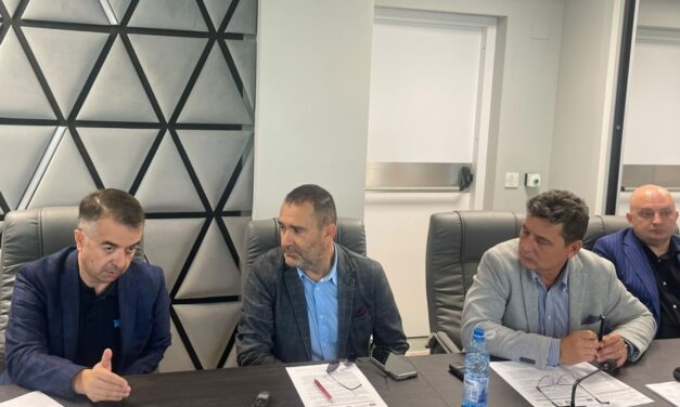 Aquaserv a reziliat contractul cu firma care „lucra” pe Corneliu Gavrilov. Operatorul caută soluţii pentru reluarea lucrărilor în regie proprie