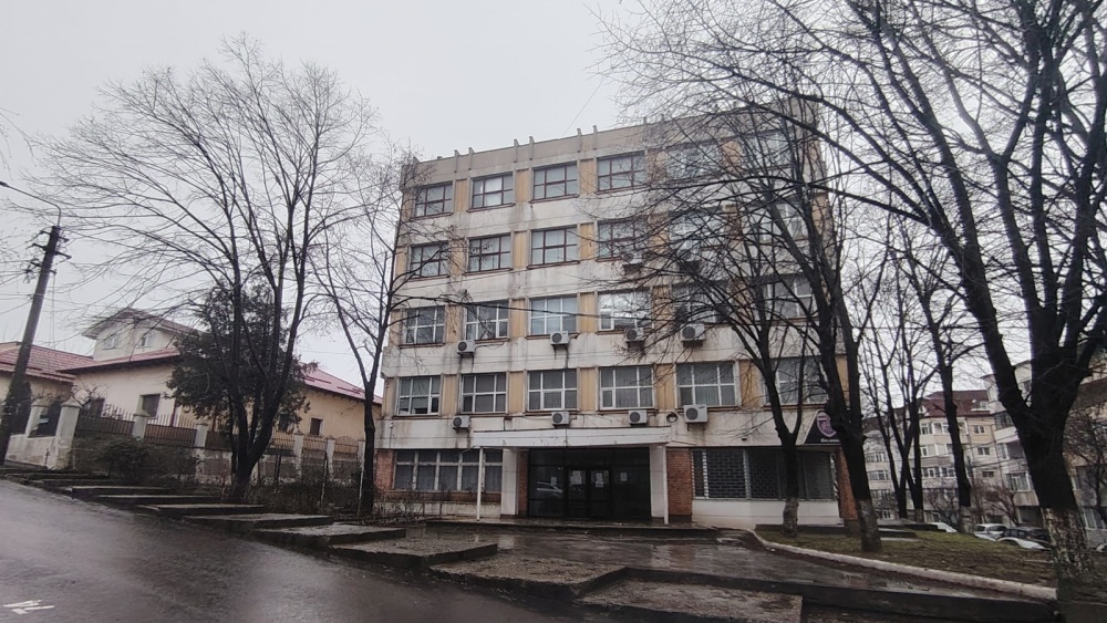 Confecţia SA îşi reduce preţul activului imobiliar cu 20% şi anunţă 10 licitaţii săptămânale