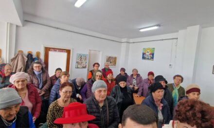 Prea înghesuiţi în actualul club: Pensionarii tulceni cer un nou spaţiu de recreere