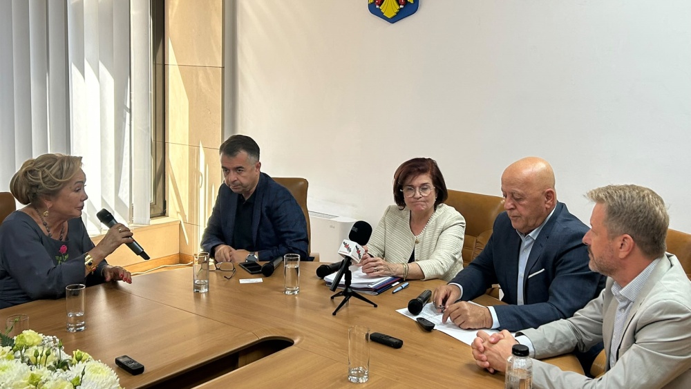 Obligaţi sau atraşi? Discuţii între primarul Ştefan Ilie şi Colegiul Medicilor privind deficitul de doctori din Tulcea