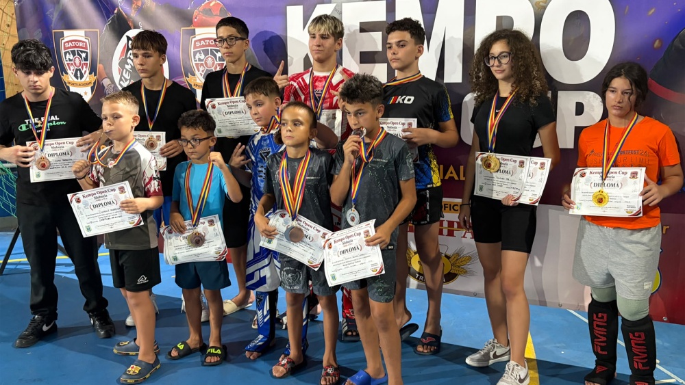 Sportivii de la Clubul Vulturu Tulcea, 23 de medalii la „Open Kempo Cup”, Slobozia