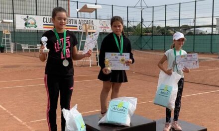 Trei medalii pentru micii tenismeni de la Le Pelican Sportif, la turneele de la Galaţi şi Constanţa