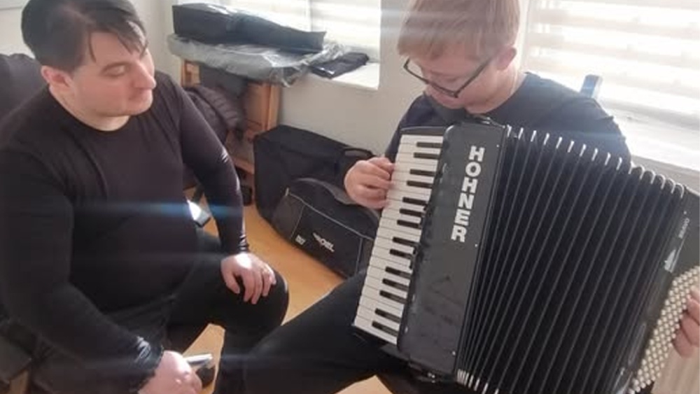 Lăutăria, canto şi pictura, printre cele mai căutate cursuri ale Centrului Cultural „Jean Bart” Tulcea