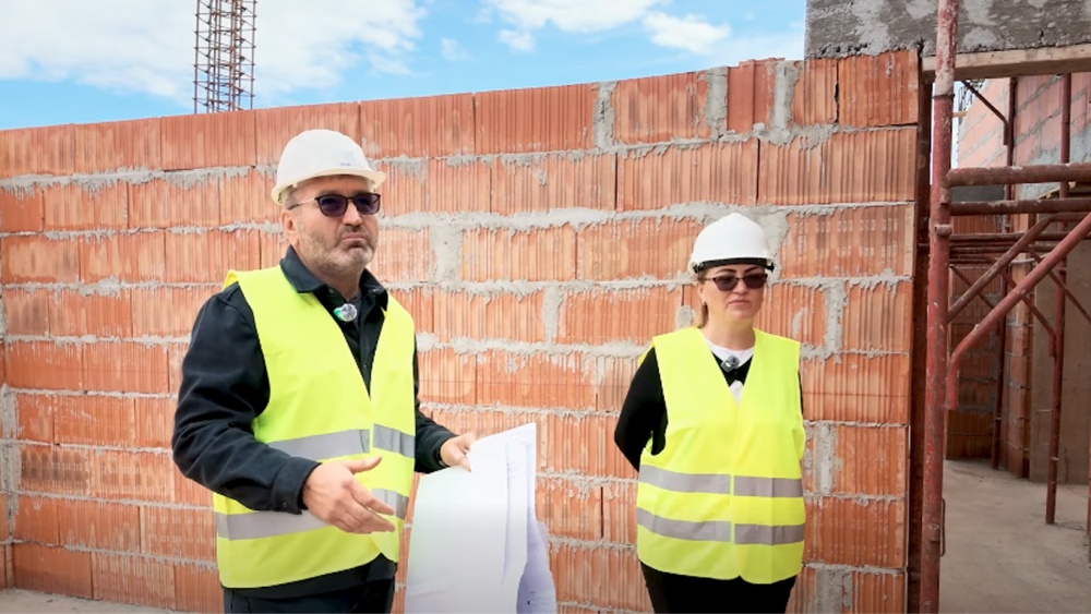 Lucrările la Centrul Sportiv-Cultural pentru copiii din comuna Baia au depăşit pragul de 50%