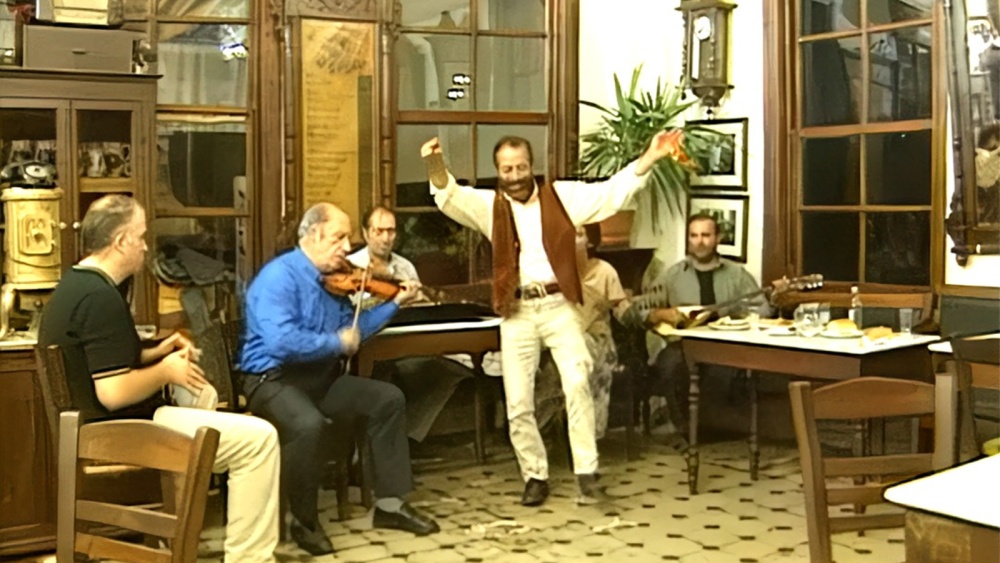 Plimbare prin vechea mahala bulgărească şi proiecţie de film, sâmbătă, la Tulcea    