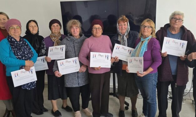Prima grupă de seniori din Sabangia a absolvit cursul HiDigital