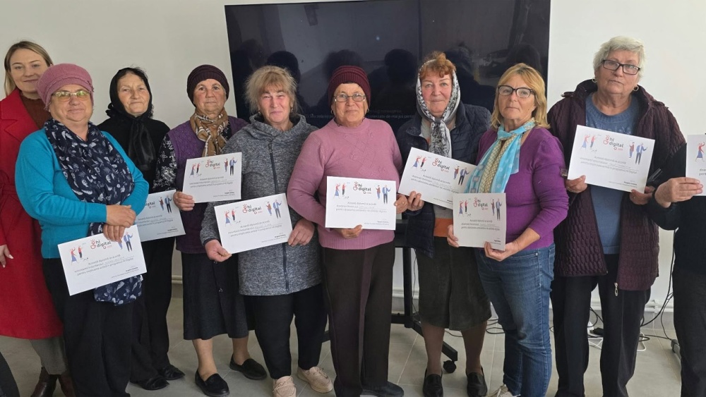 Prima grupă de seniori din Sabangia a absolvit cursul HiDigital