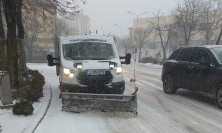 Tulcea se pregăteşte de iarnă: Primarul Ştefan Ilie cere un plan pentru mobilizarea imediată a utilajelor private în caz de urgenţă